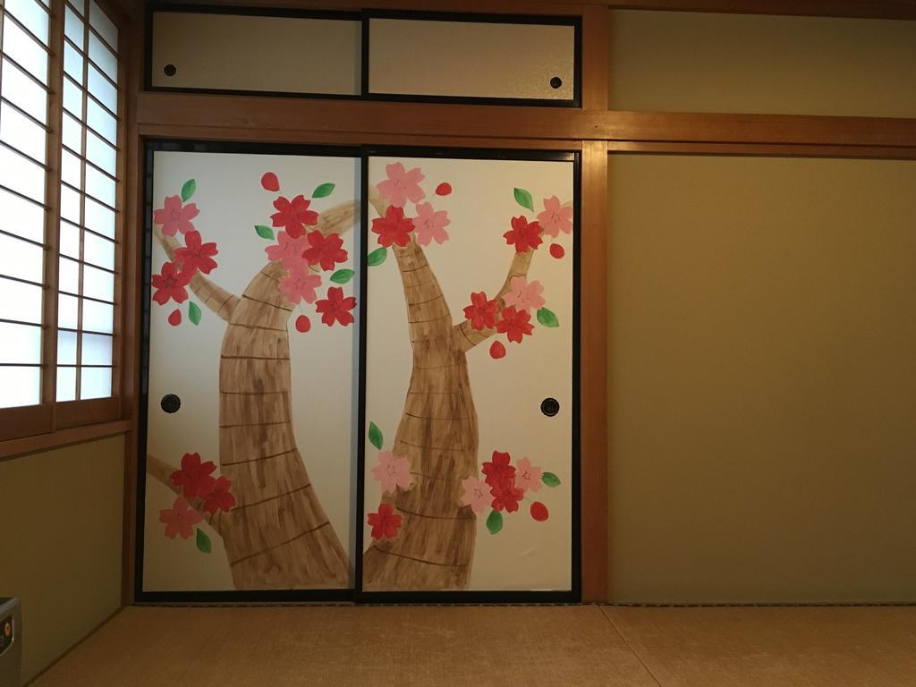 Teishaba Guesthouse&Cafe Fujiyoshida Bagian luar foto