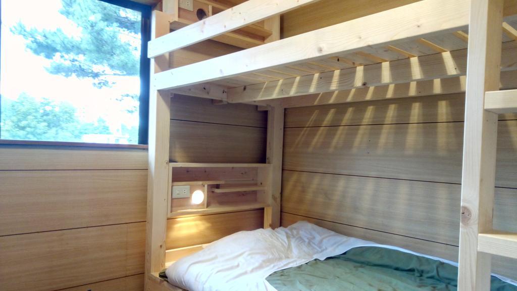 Teishaba Guesthouse&Cafe Fujiyoshida Bagian luar foto